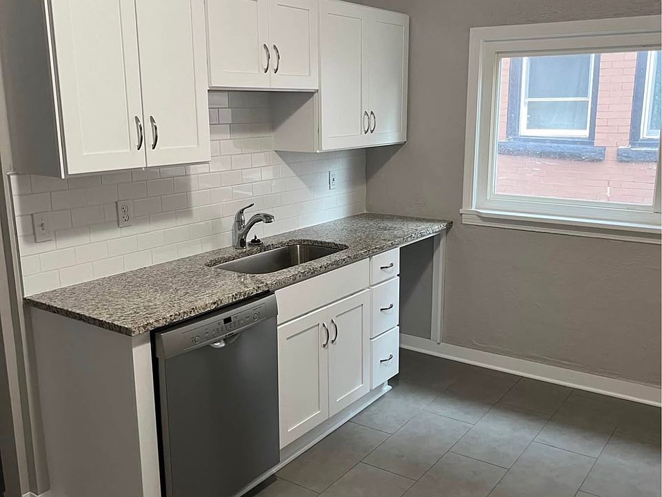 1st image of 290 Jersey St #2