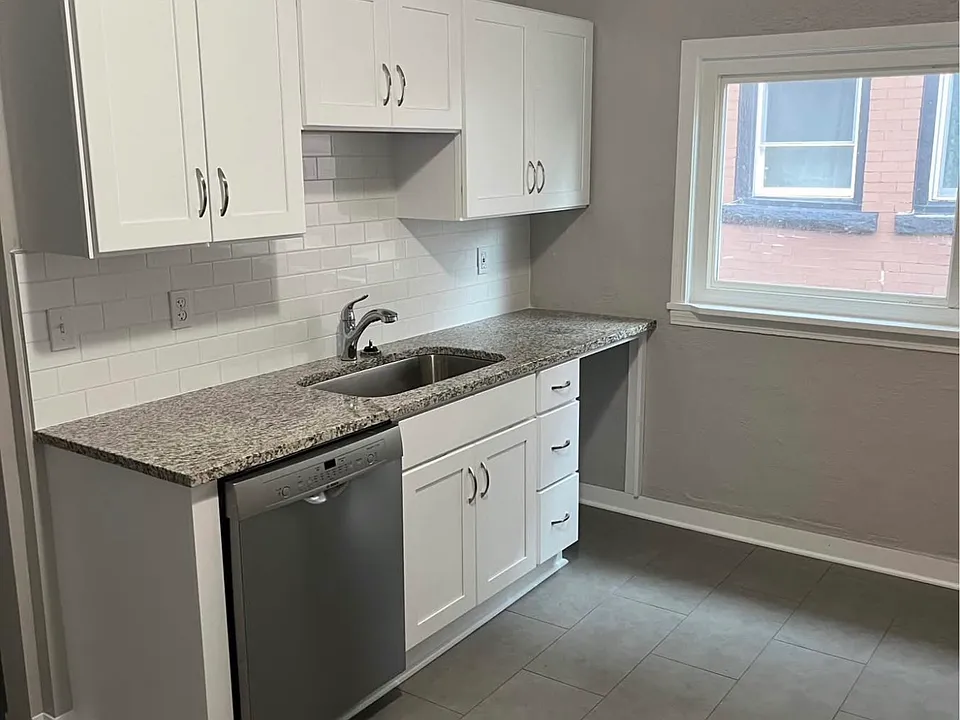290 Jersey St #2