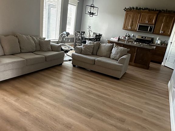 4th image of 3837 E Talon Cir