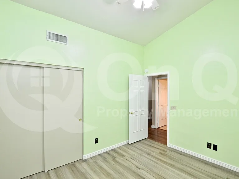 763 W Folley St — Photo 17