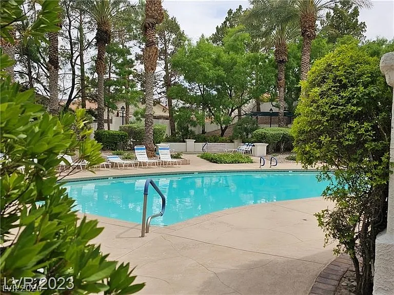 285 Spring Palms St — Photo 35