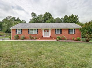 759 Farfields Dr, Lynchburg, VA 24502