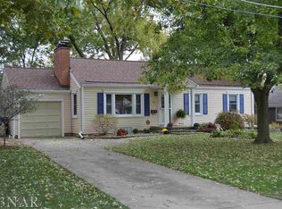 7 Norbloom Ave, Bloomington, IL 61701