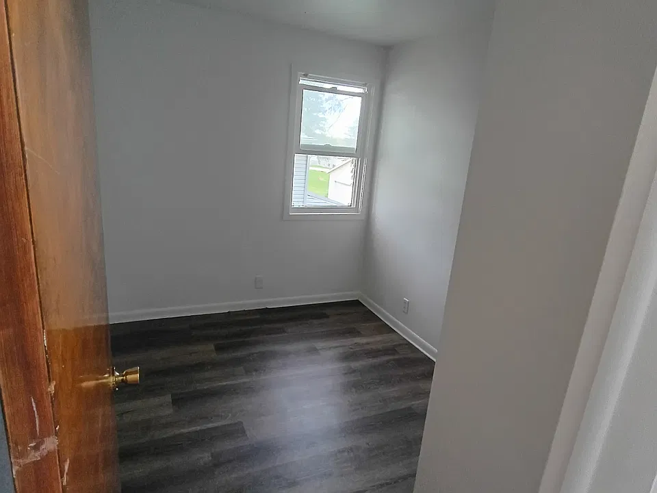 1207 W Fulton St