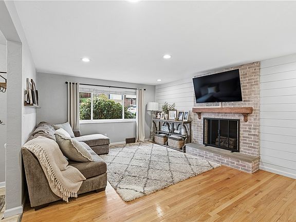 5th image of 1226 Harvest Dr