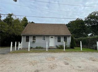 21 Bell Ave, Riverhead, NY 11901