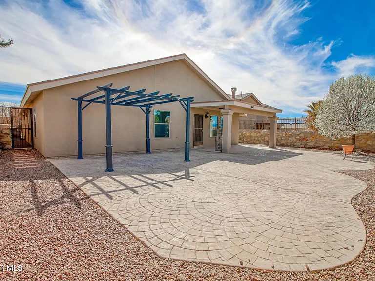 12215 Stansbury Dr — Photo 13