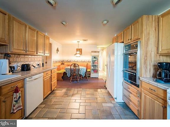 2nd image of 248 Morton Ave