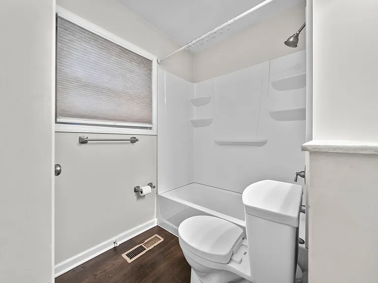 819 Pleasant Dr — Photo 19