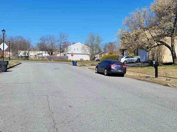 5th image of 135 Quail Hollow Dr