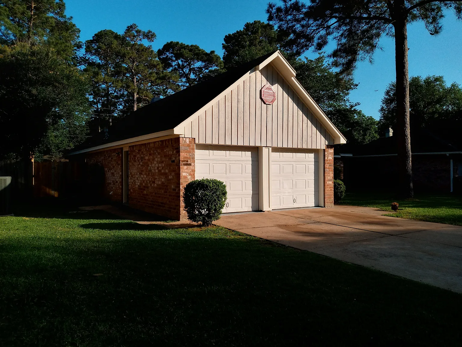 4719 Casemont Dr — Photo 3
