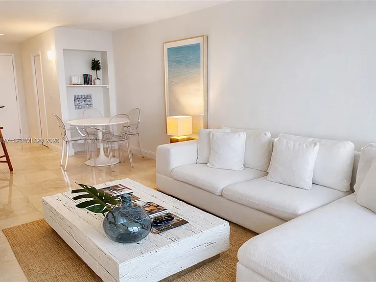 6917 Collins Ave #1611 — Photo 5