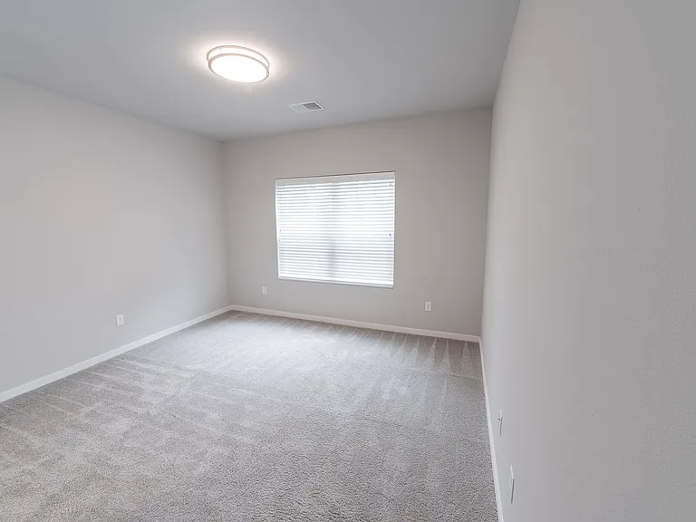 Mammoth Springs Apartments & Townhomes — Photo 51