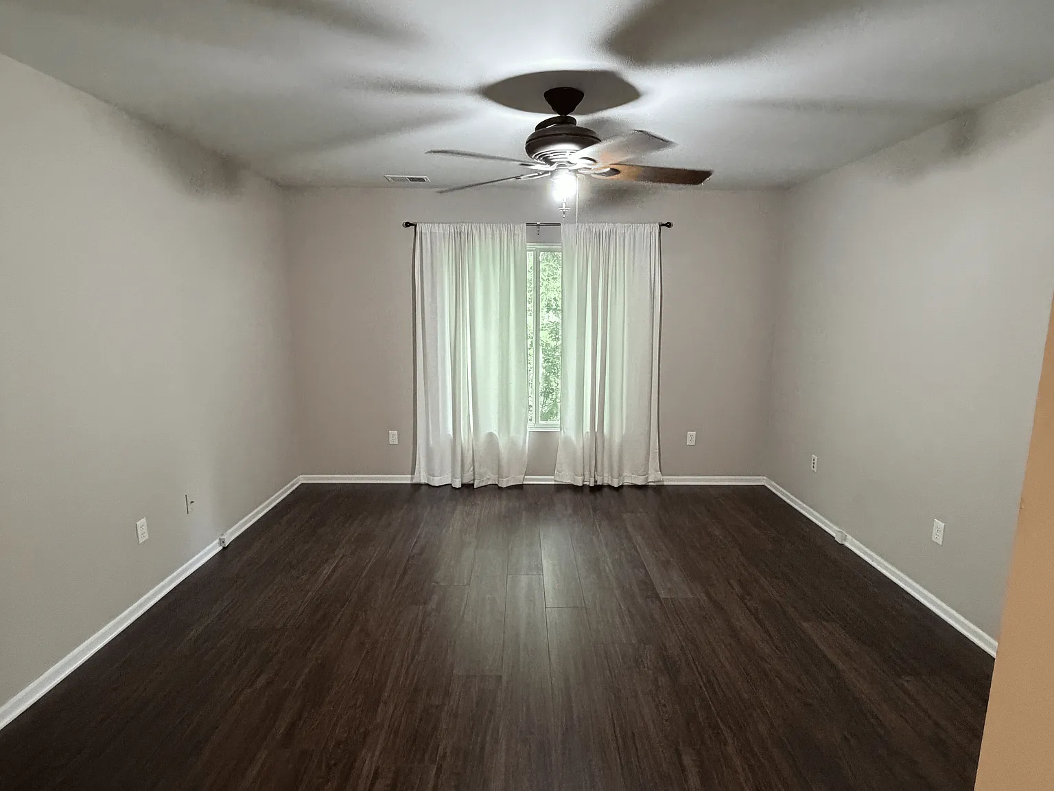 2 bed, 1515 sqft, $2,500 — Photo 3