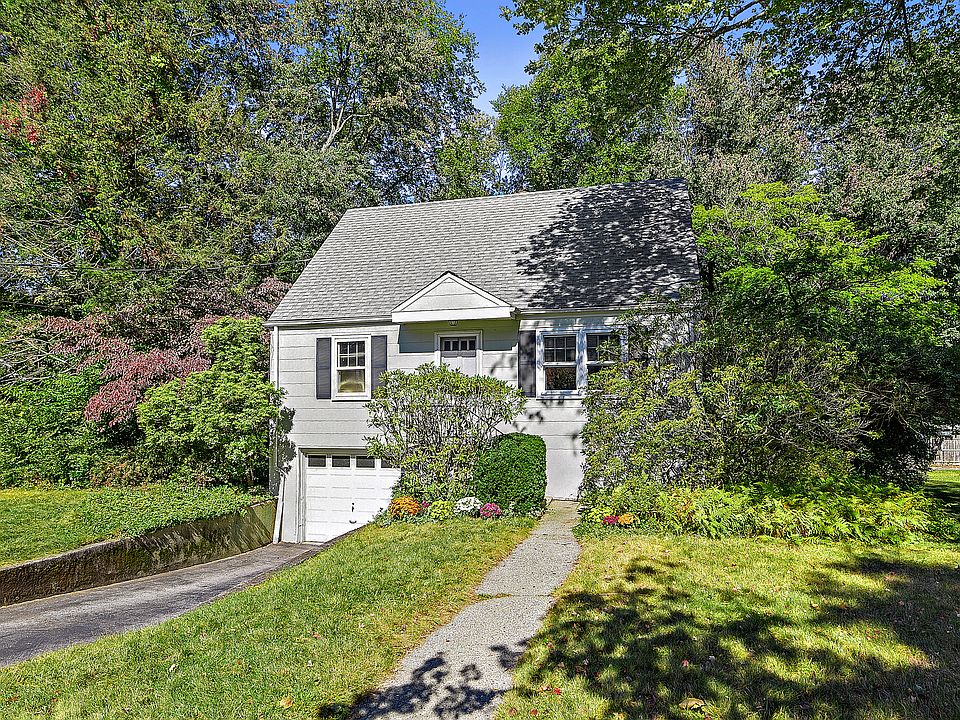 1st image of 30 Crestview Ave