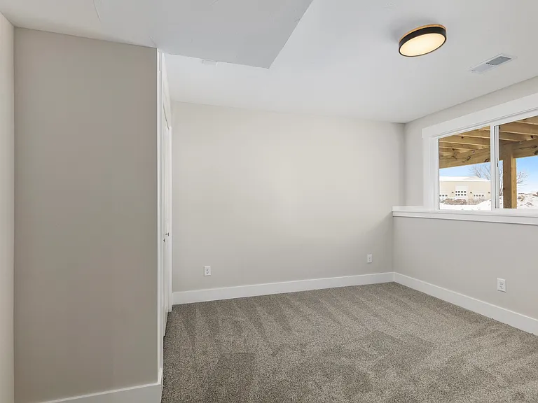 4023 22nd Ave — Photo 20