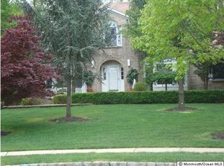 11 Elisa Ct, Englishtown, NJ 07726
