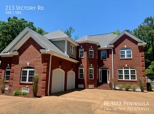 213 Victory Rd, Yorktown, VA 23692