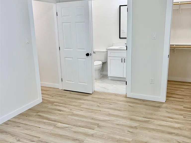 9711 Pelsey A B St #A — Photo 12
