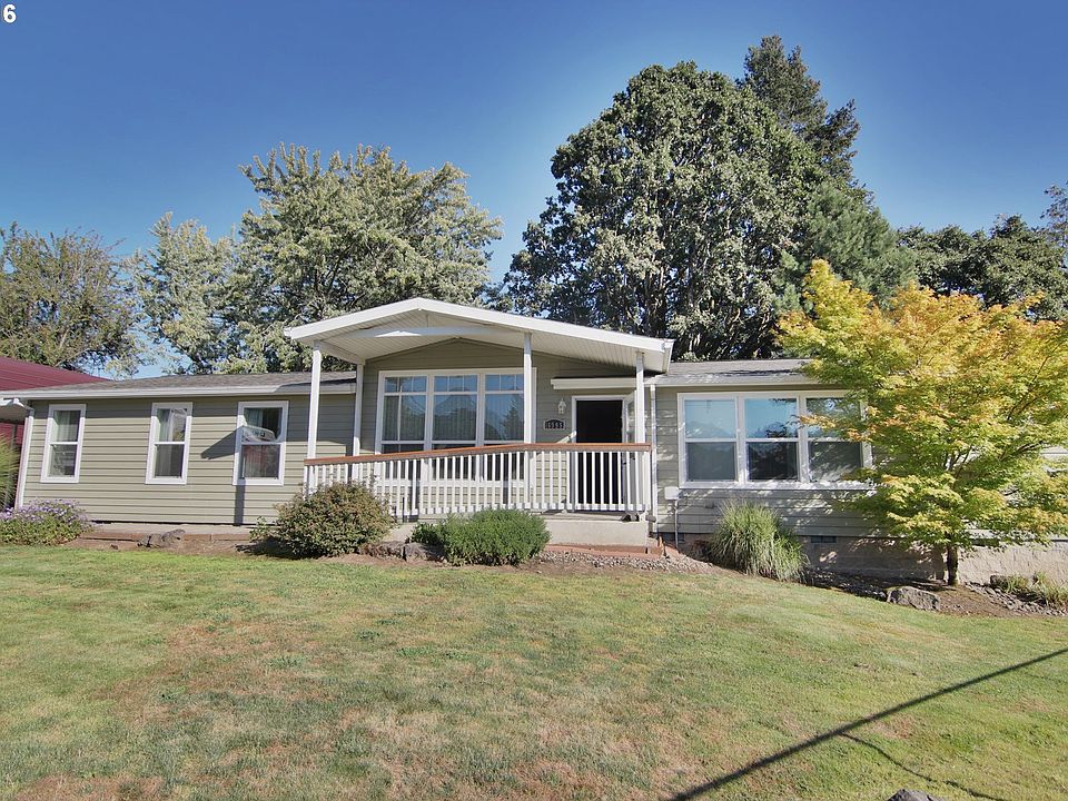 1st image of 16995 SE Laugardia Way
