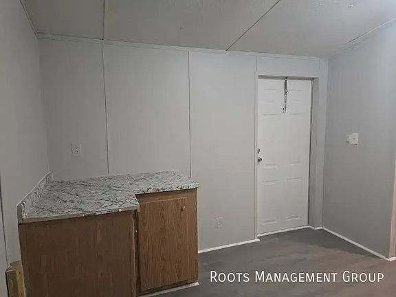5th image of 1302 Knotty Elm Loop #199