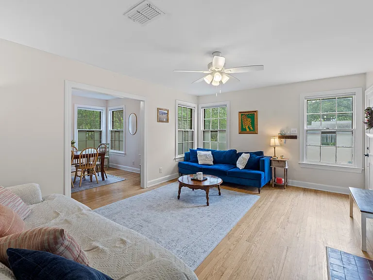 3206 Kerbey Ln — Photo 6