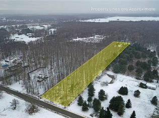 Kale Adams Rd SW, Warren, OH 44481