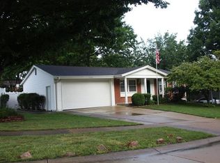 2403 Wescreek Dr, Maryland Heights, MO