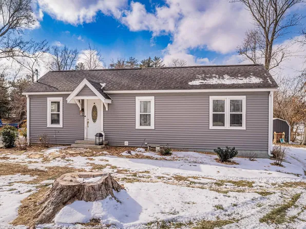 8520 Saint Wendel Rd, Evansville, IN 47720