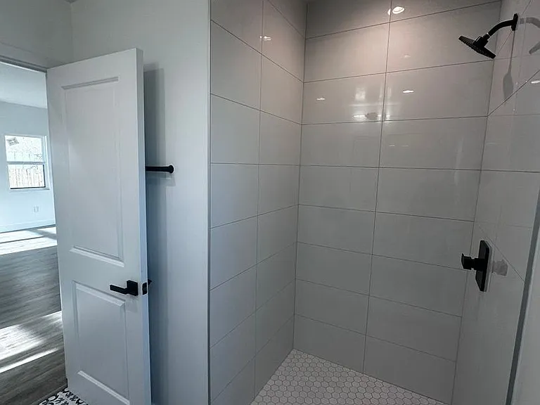 611 Silver Strand Blvd — Photo 25