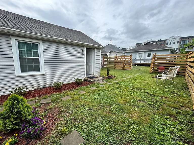 113 Lucile St — Photo 33