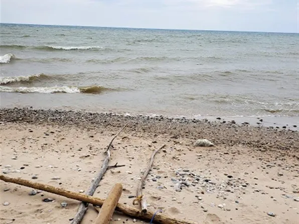 Lakeshore Rd, Kewaunee, WI 54216