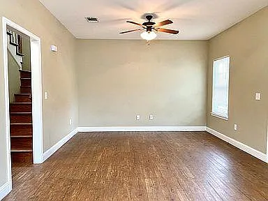 1100 Berry Rd — Photo 4