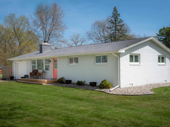 614 Sandow Rd, Midland, MI 48640