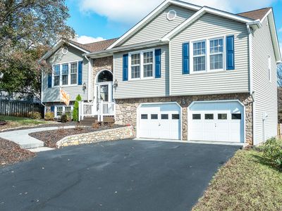 1610 Bush Farm Dr, Vinton, VA, 24179