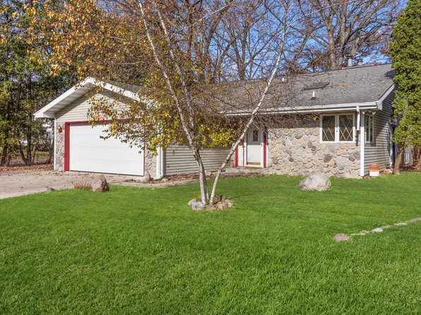 1823 Conant STREET, Lake Geneva, WI 53147