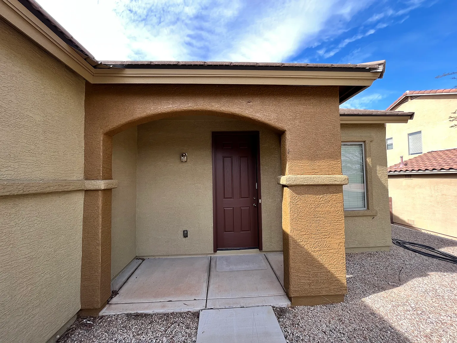 3 bed, 1314 sqft, $1,700 — Photo 2