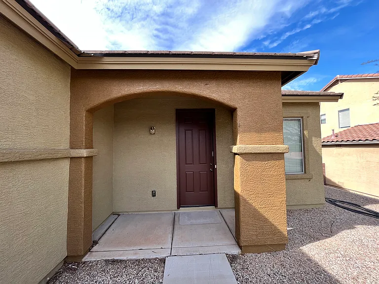 1008 S Stalactites Cir — Photo 2