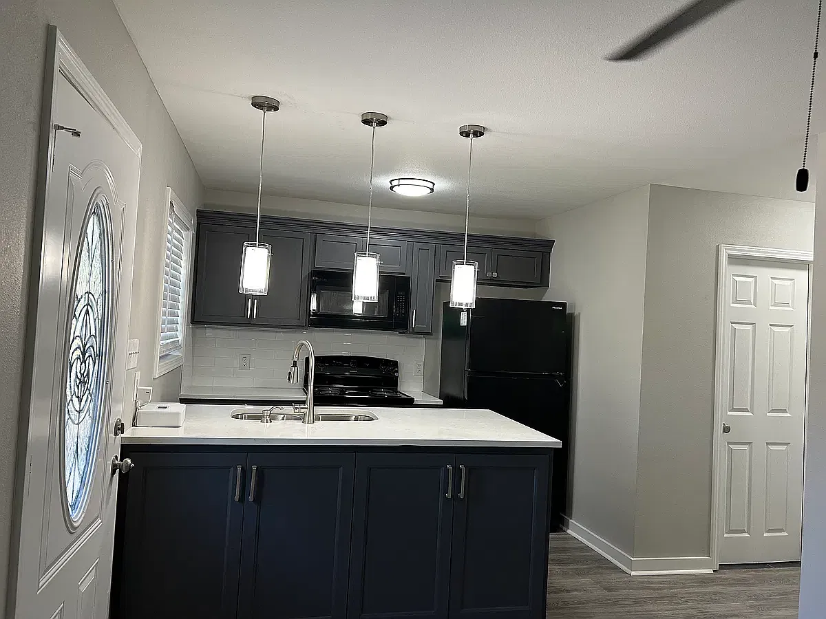 1 bed, 600 sqft, $1,200 — Photo 2