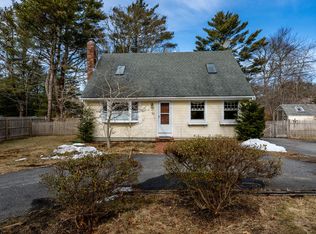 70 Quinaquisset Ave, Mashpee, MA 02649
