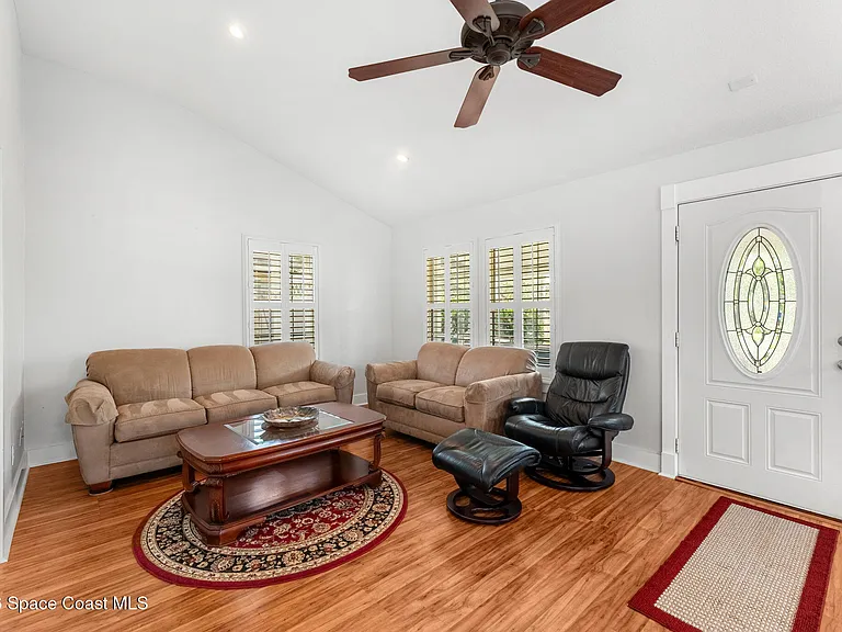 116 Rosa L Jones Dr — Photo 11