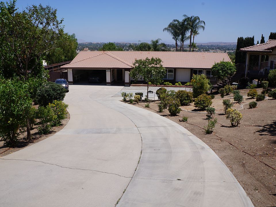 1st image of 19975 Heartwood Dr