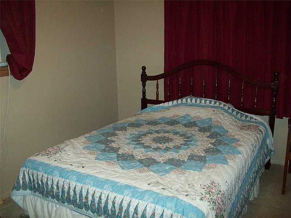 4th image of 1804 Pleasant Valley Pl