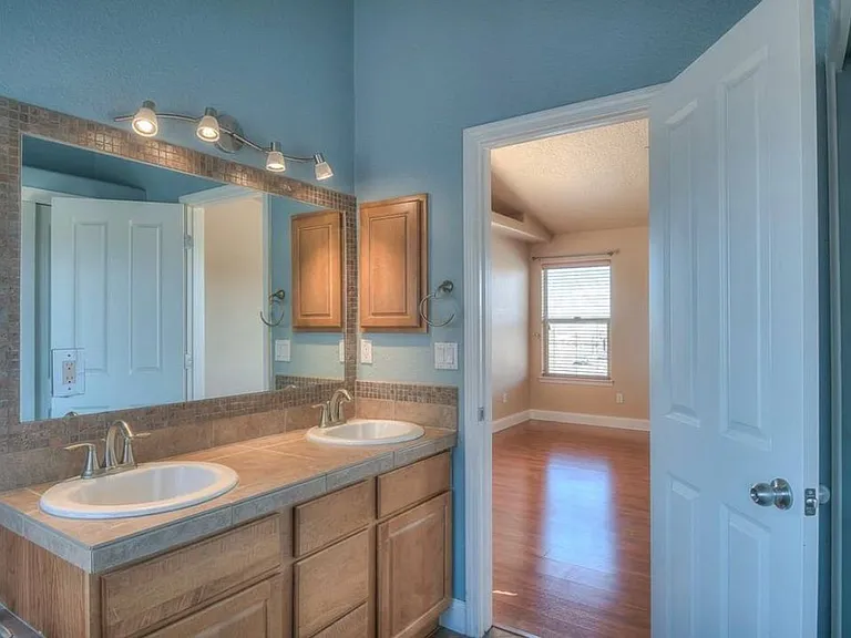 7100 Dancing Eagle Ave NE — Photo 25
