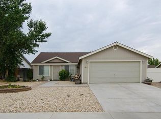 1611 Meadows Ave, Fernley, NV 89408