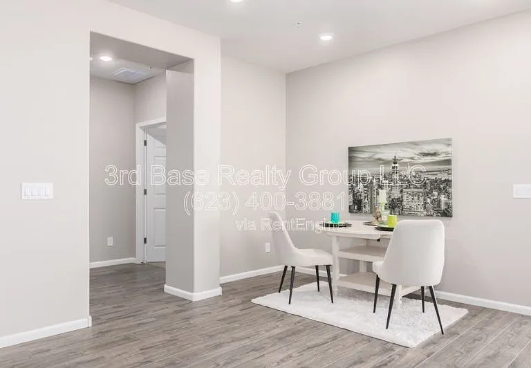 21242 W Wilshire Dr — Photo 15