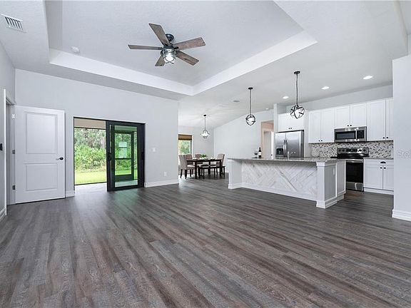 3rd image of 9325 Gulfstream Blvd
