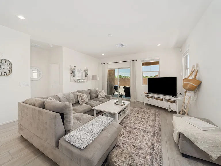 385 N Spring Flower Dr — Photo 31