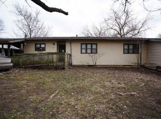 6612 SW Arborglade Ln, Topeka, KS 66619