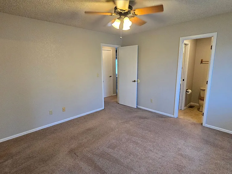 4020 Thundercloud Dr — Photo 14